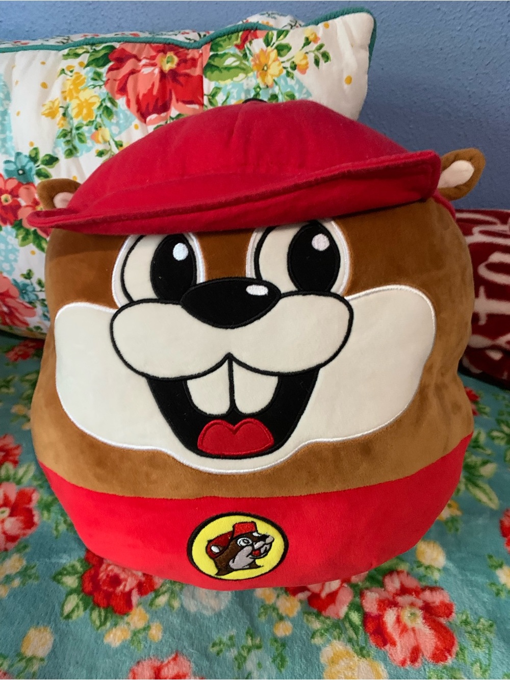 Buc-ees Red Insulated 30 Oz Tumbler & Large Buc-ee Squishmallow Pillow - Picture 6 of 9